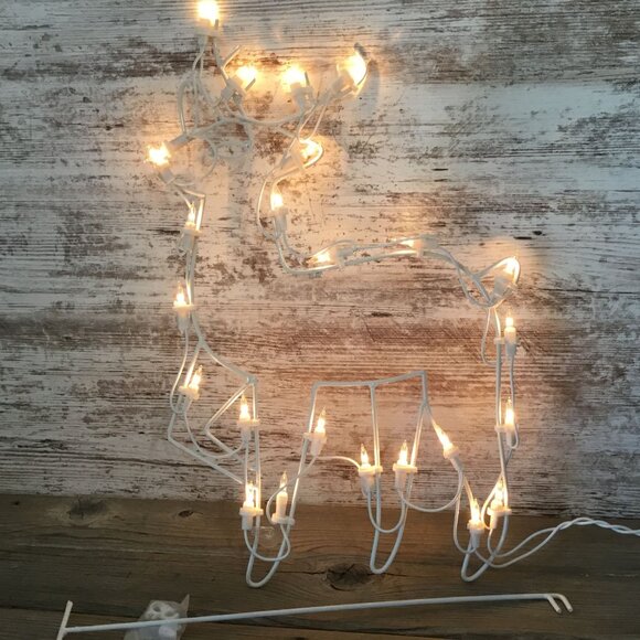 18" Illuminated Christmas Deer Wire Frame With Lights - Picture 3 of 4
